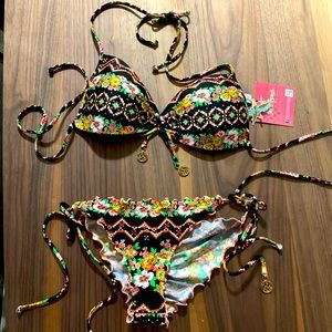 Gorgeous and colorful Luli Fama Bikini Medium NWT